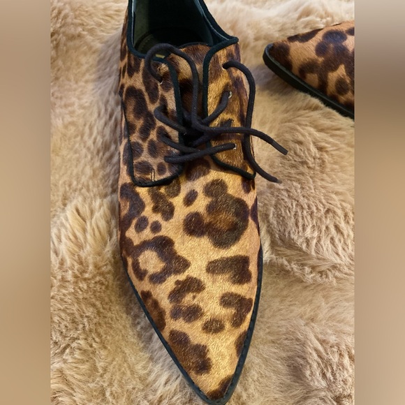 Marc Fisher Finna Pointy toe derby, Leopard print cow hair size 7 - Picture 3 of 6